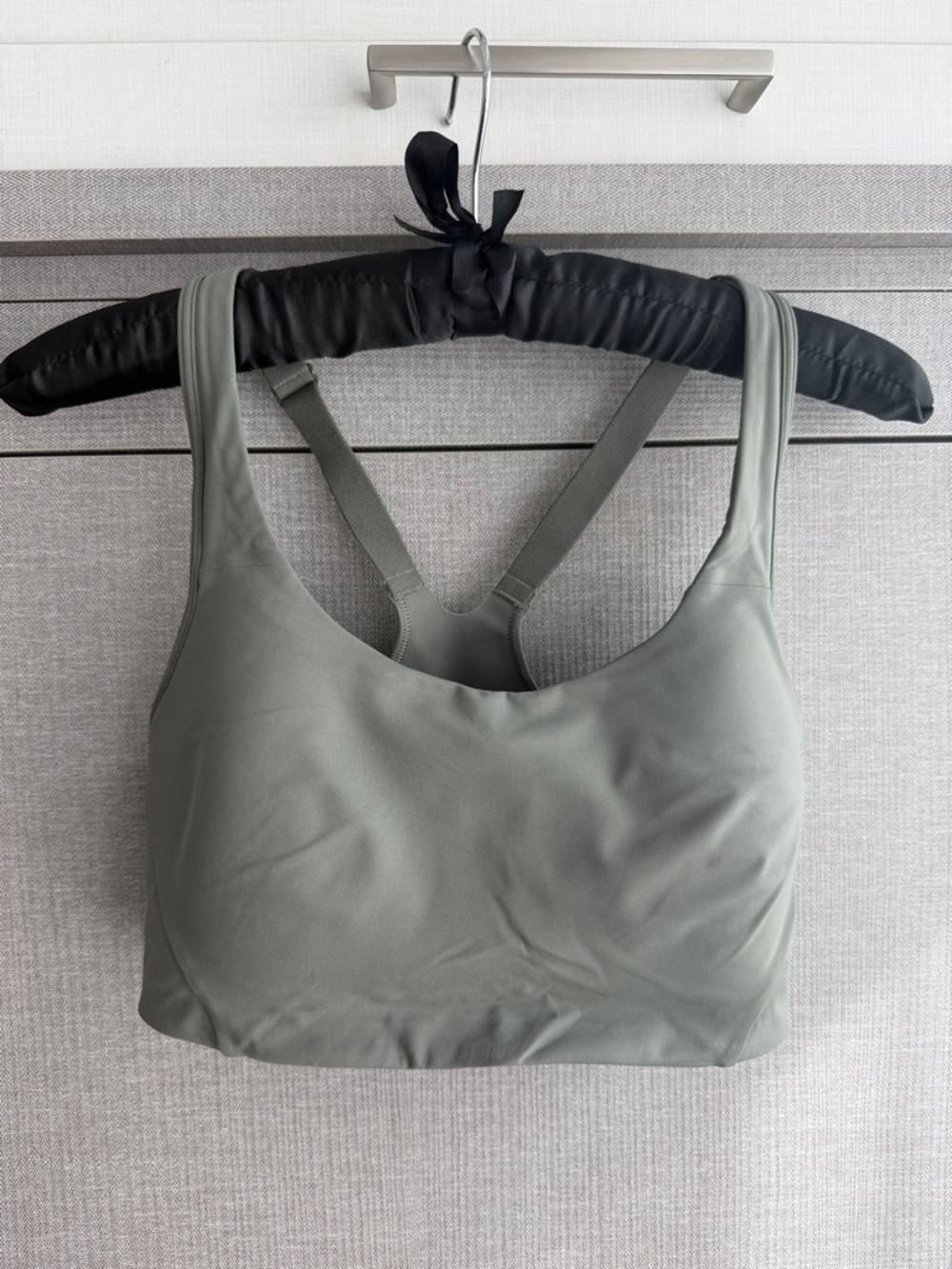 LULULEMON - All Powered Up Bra - Size 32 D